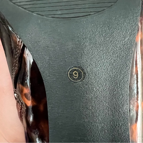 Lulu's Tortoise Shell Ankle Boots - Picture 9 of 9